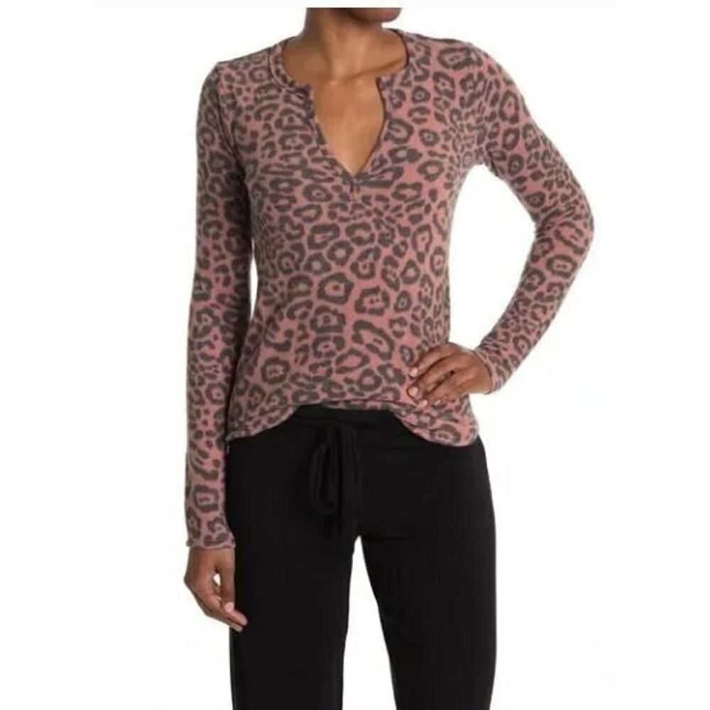 Socialite Women's Cozy Split V-Neck Long Sleeve Top Rust Black Animal XSmall $45